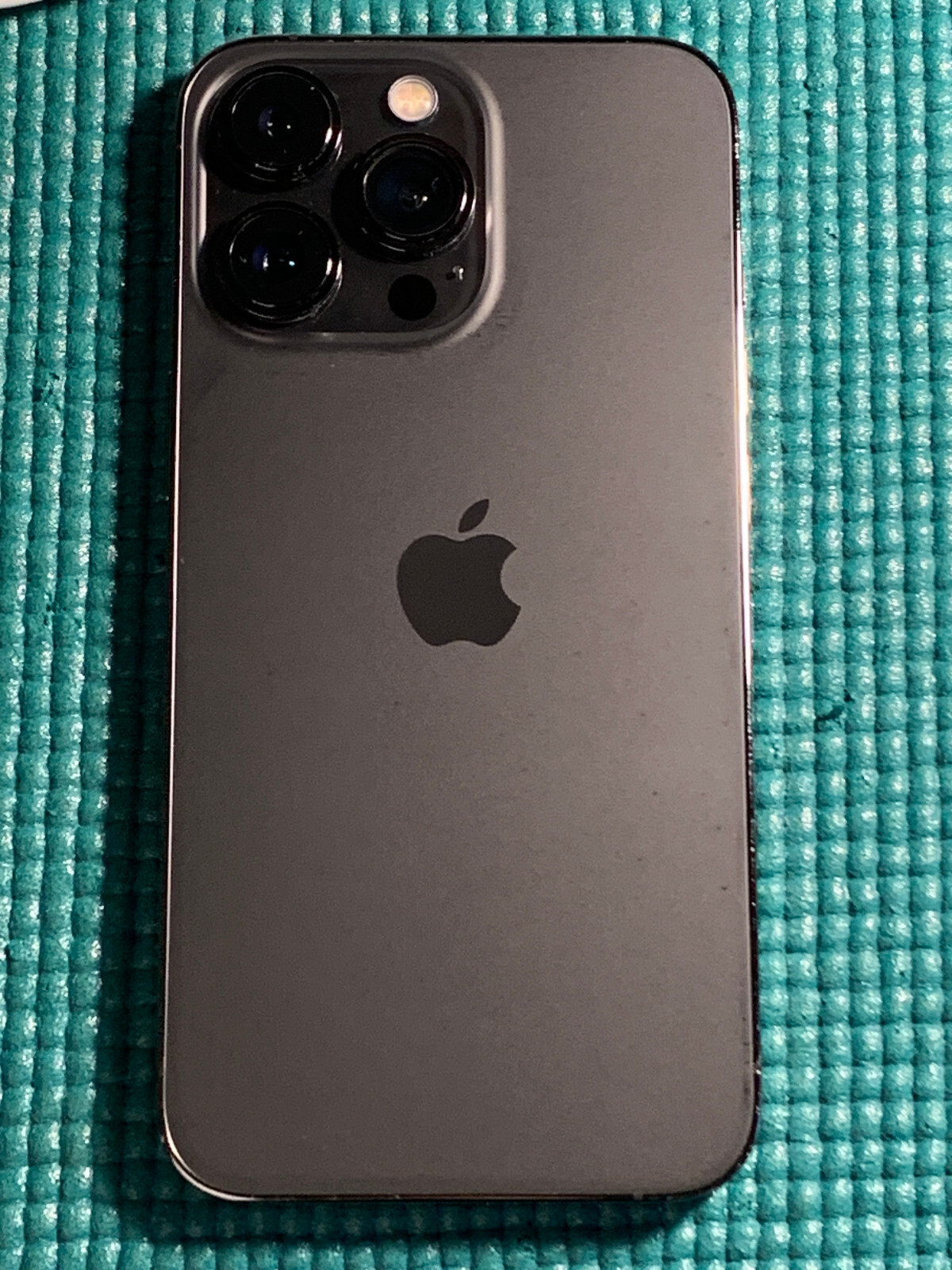 Apple iPhone 13 Pro- 128GB – Graphite (Unlocked) A2483 (CDMA + GSM)