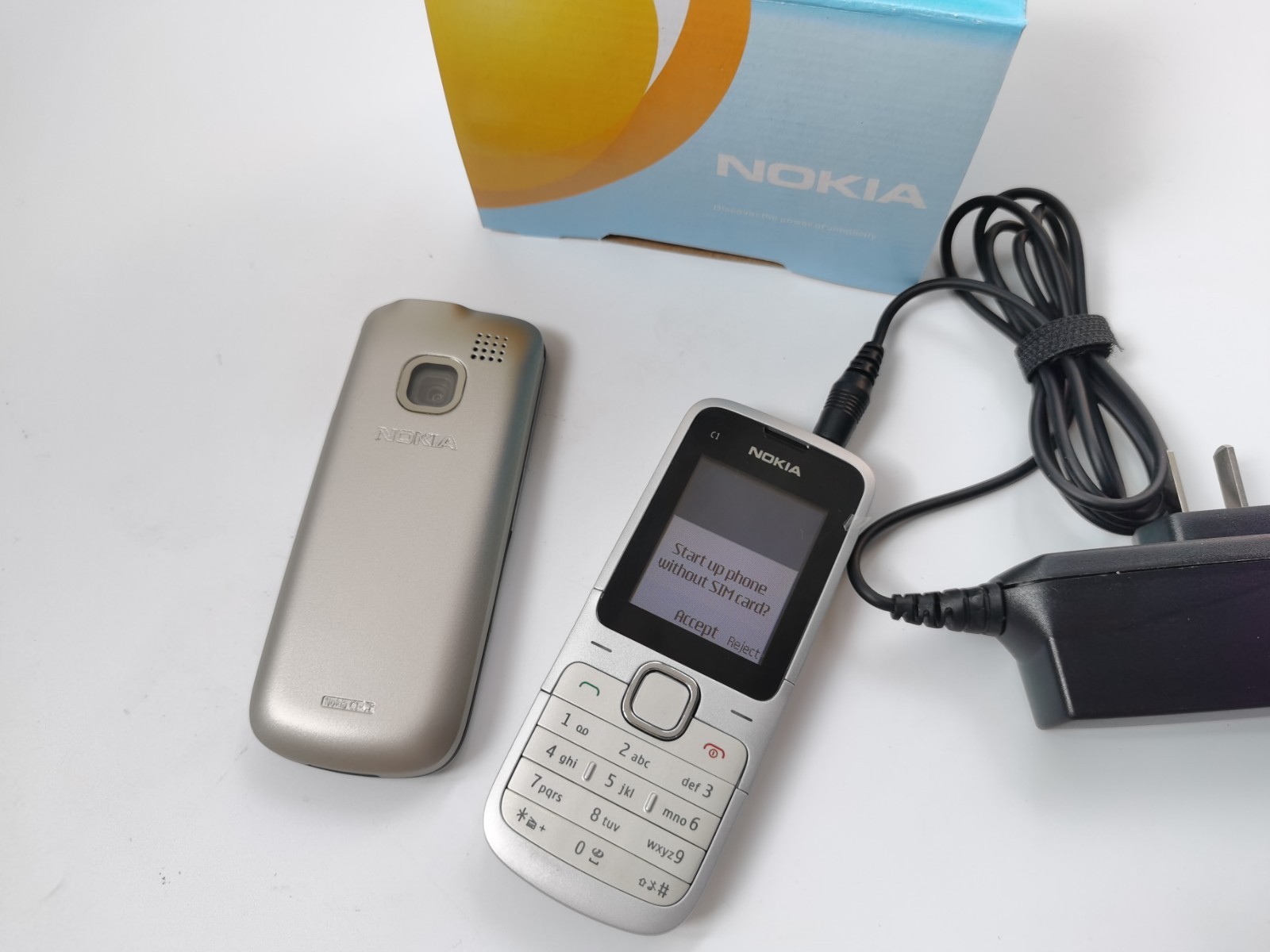 Nokia C1 -01 – microSDHC – 10 MB 16MB RAM (Unlocked)