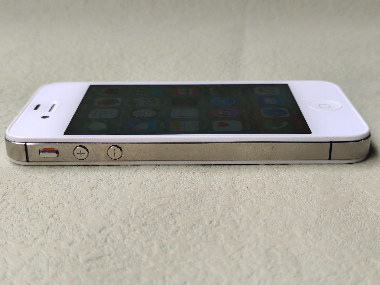 Good Working Apple iPhone 4/4s White/Black 8/16/32GB UNLOCKED classic SALE US