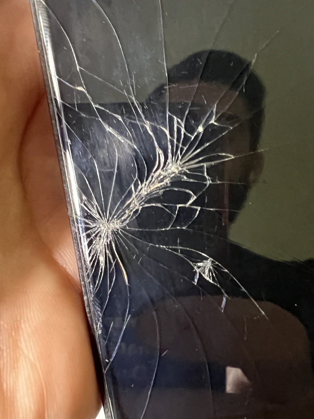 Samsung Galaxy A20 SM-A205U – 32GB – Black (Metro) (Single SIM) Cracked glass as