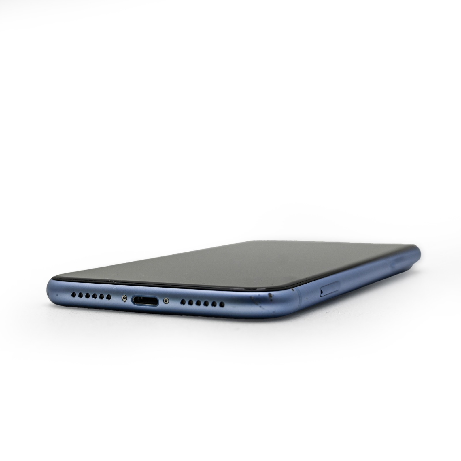 Apple Iphone Xr Model: MT352LL/A (A1984) 64GB Capacity 98% Battery Health