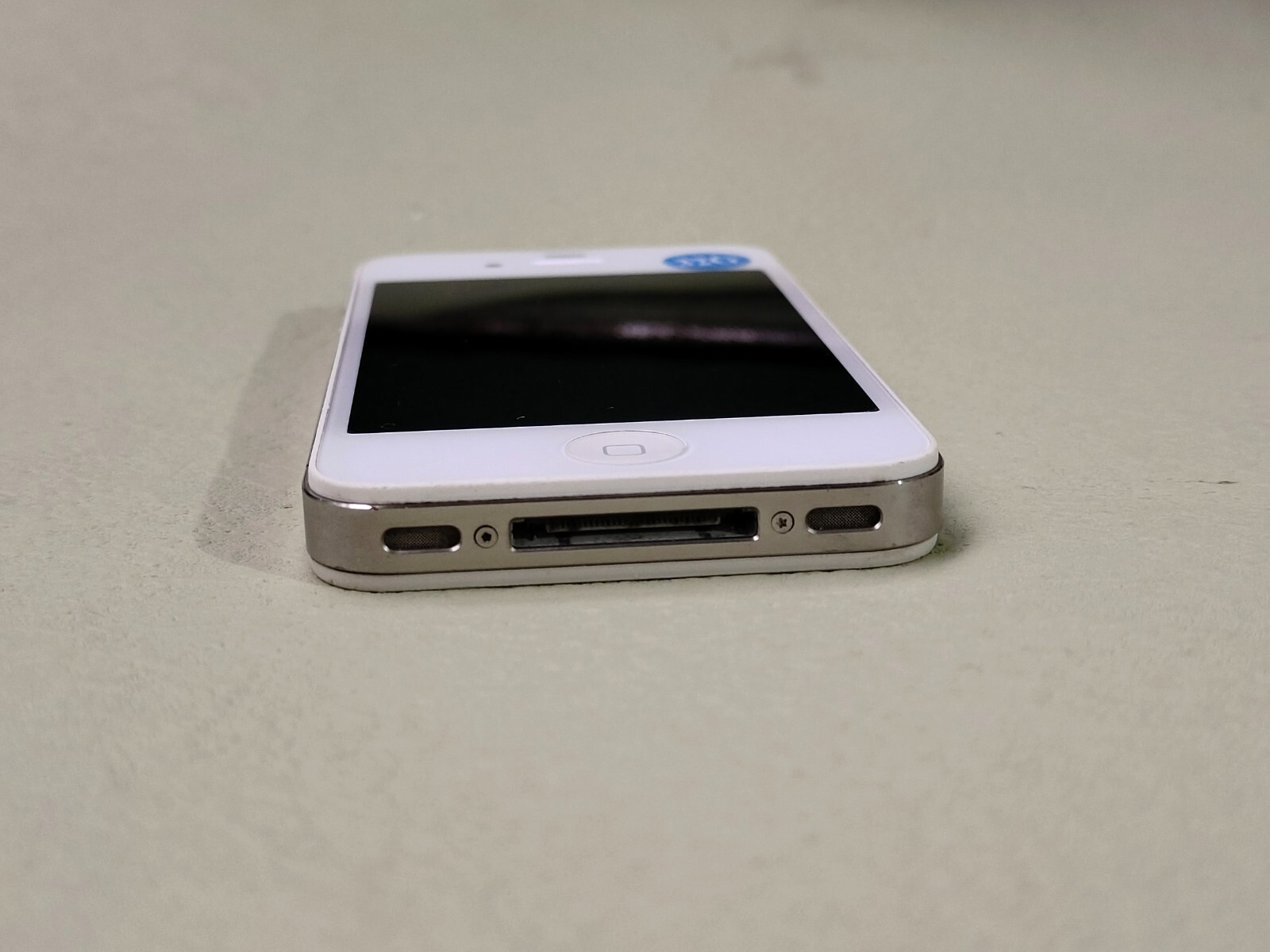 Good Working Apple iPhone 4/4s White/Black 8/16/32GB UNLOCKED classic SALE US