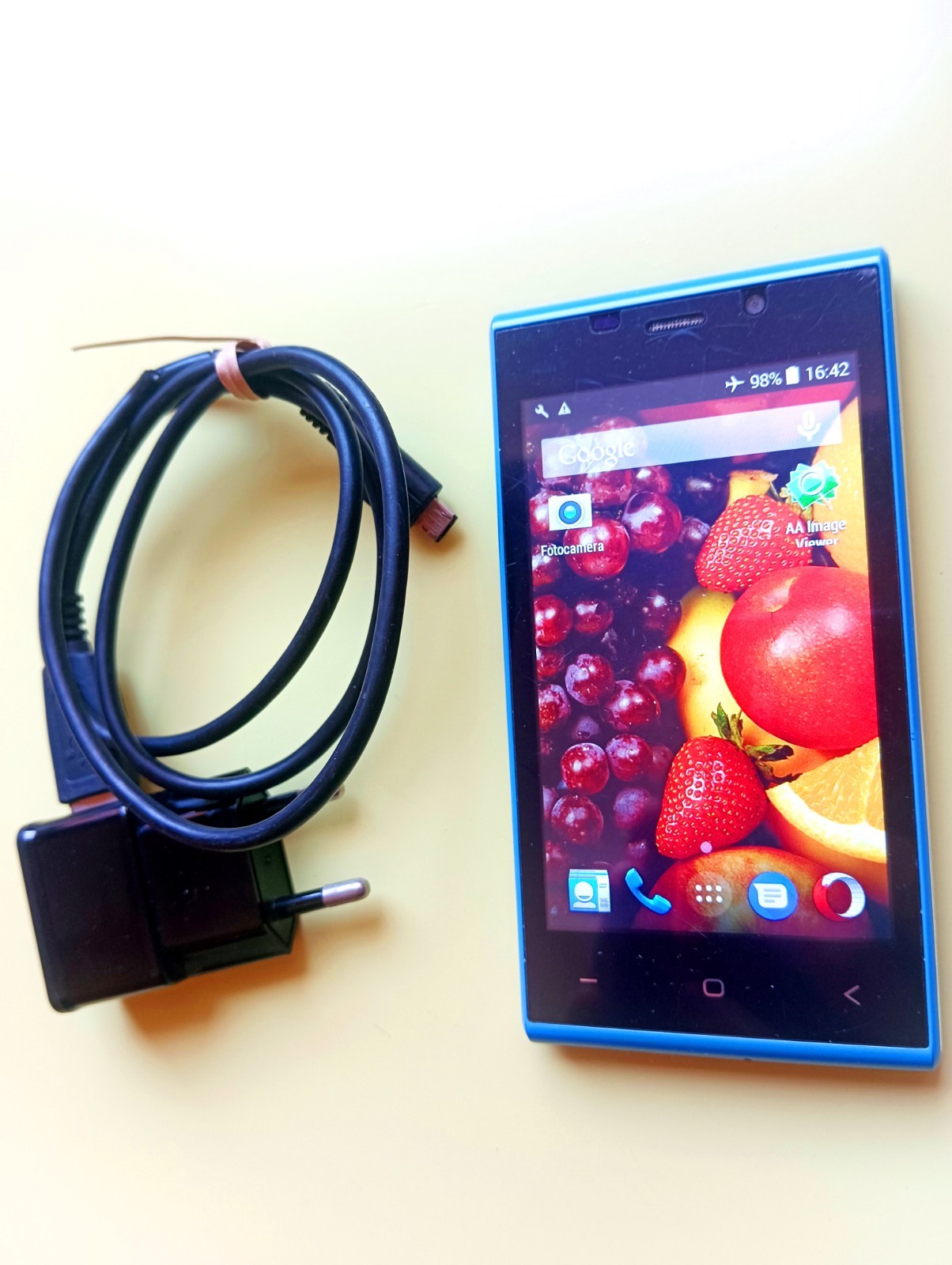 770 Dual SIM 4GB ROM Smartphone + Battery + Charger – MT6572 Dual Core