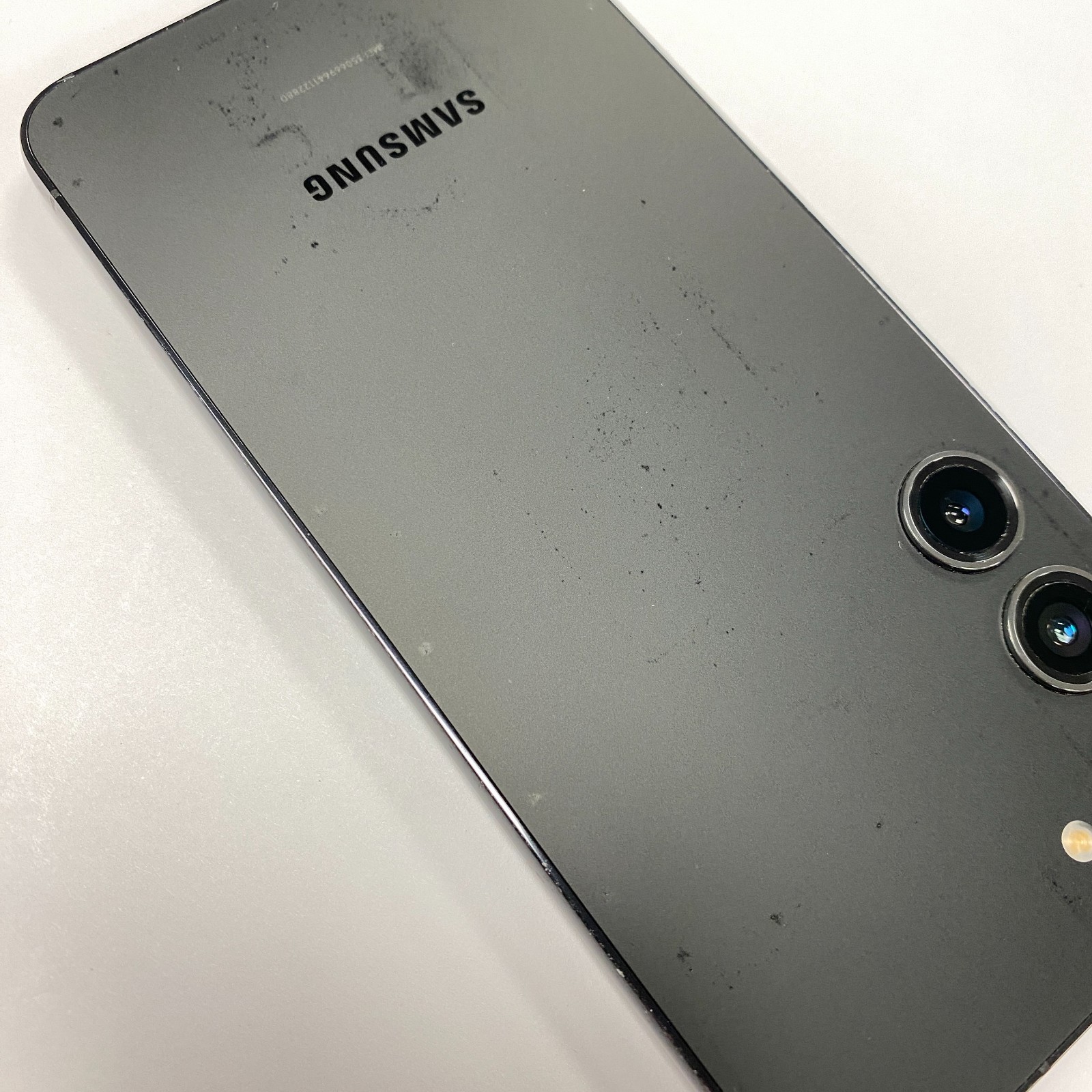 Samsung Galaxy S23 SM-S911U – 128GB – Phantom Black (Unlocked) – Fair Condition