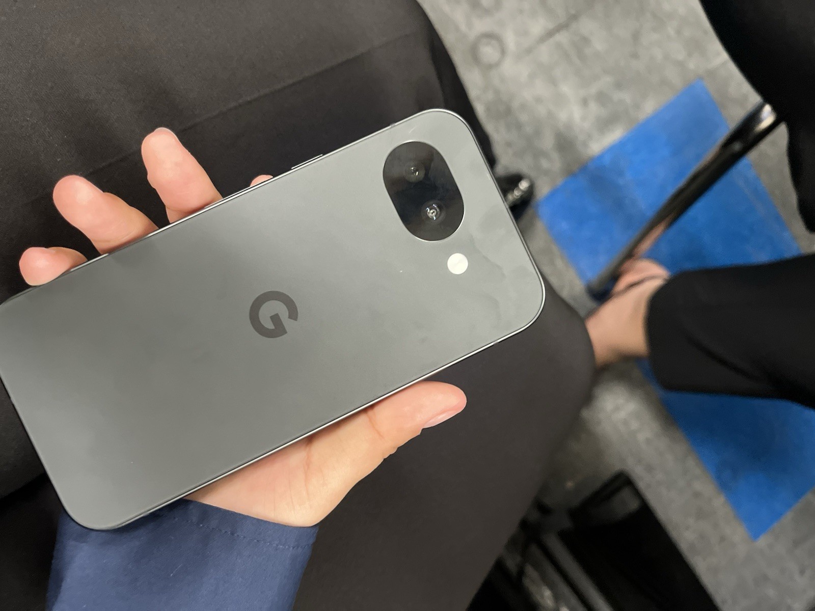 Google Pixel Smartphone Black Bar Style Mobile Phone Google Brand Black Color