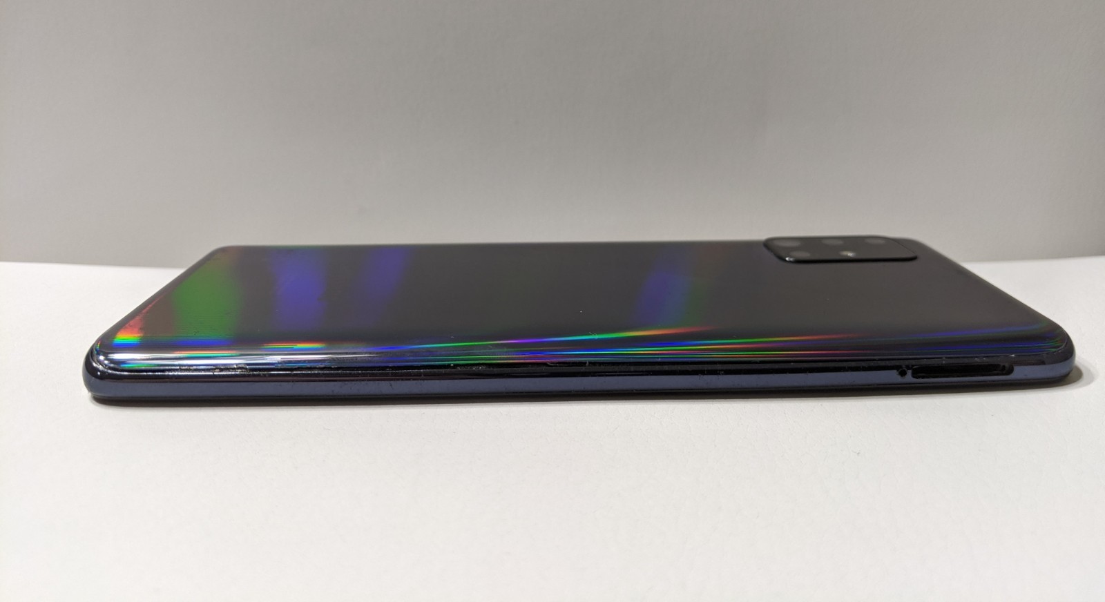 Samsung Galaxy A51 – 128GB – UNKNOWN CARRIER – Black -FOR PARTS ONLY – 17841