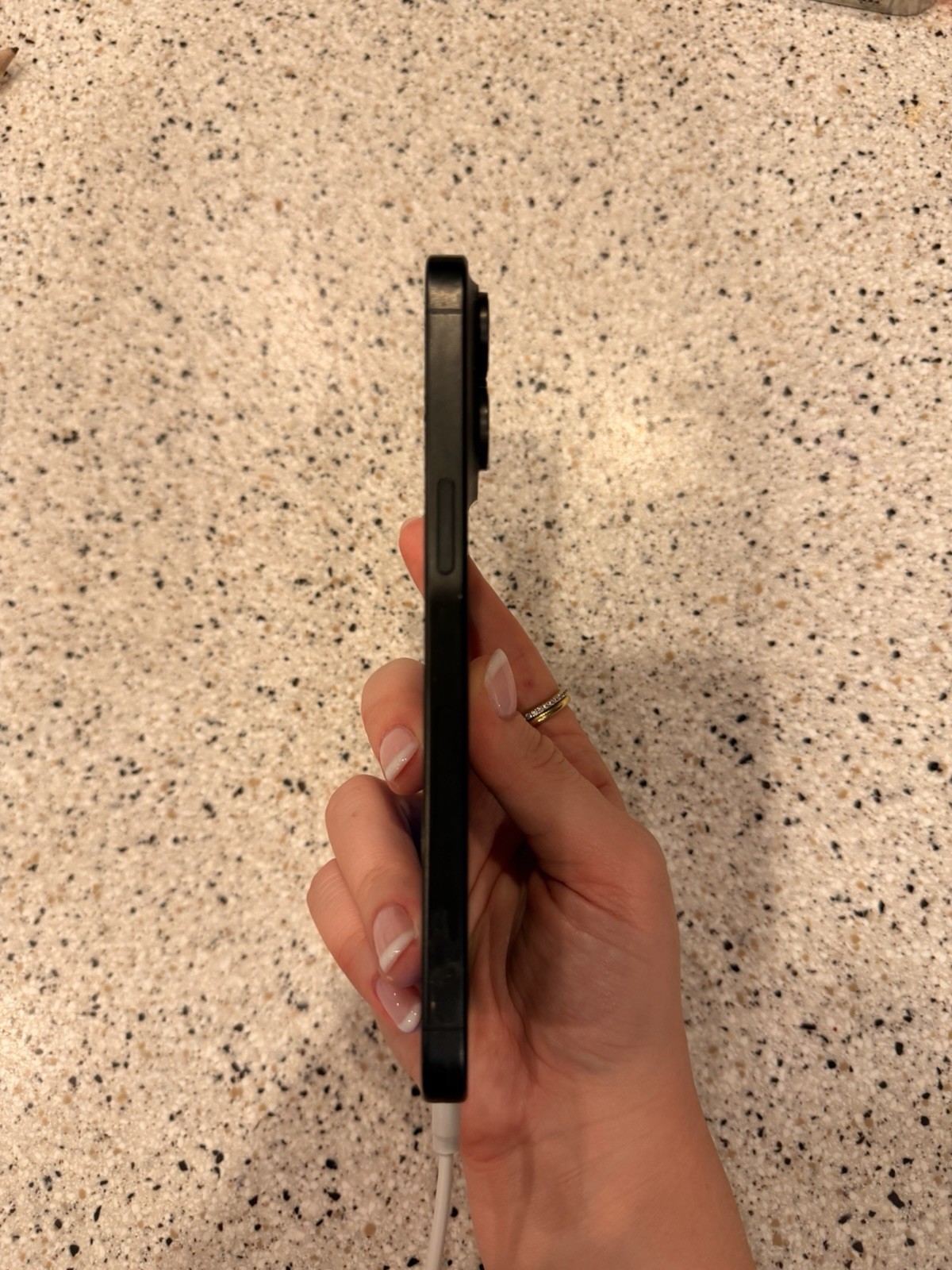 Apple iPhone 15 Pro Max – 256 GB – Black Titanium (locked t-mobile)