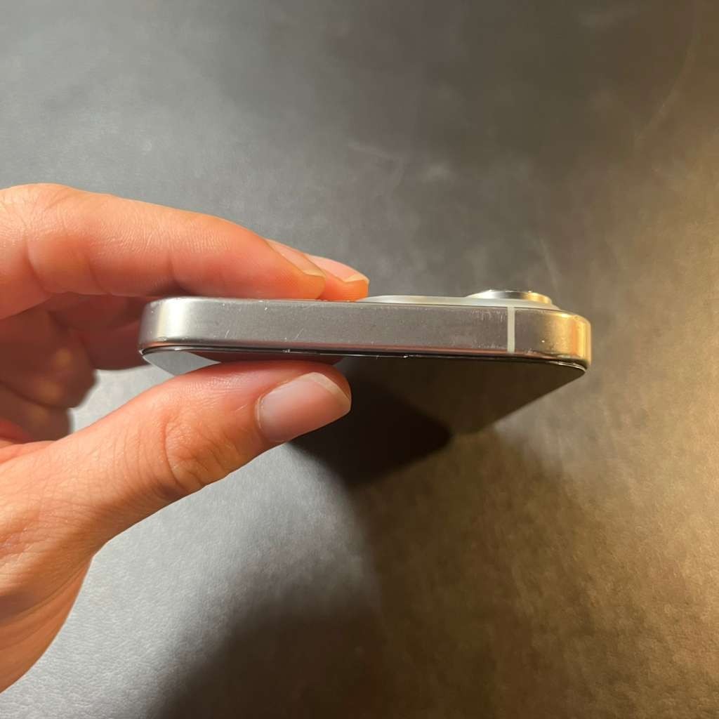 Apple iPhone 16 Pro Max – 256 GB – Natural Titanium (Unlocked) – PARTS ONLY/READ