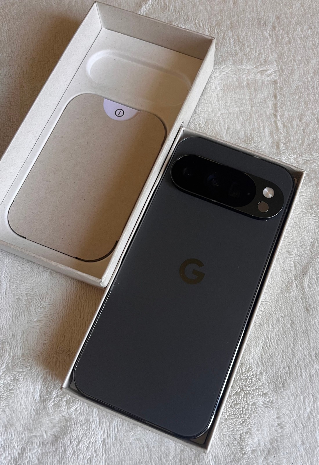 Google Pixel 10 Pro – 128GB, Gemini AI, Obsidian, Unlocked – Good Condition