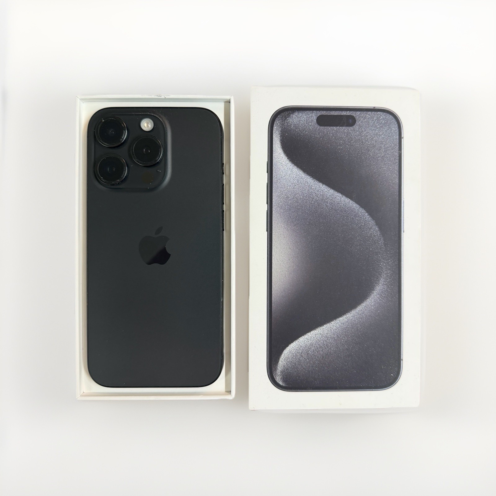 Apple iPhone 15 Pro Titanium Black A2848 256GB Unlocked Excellent Condition