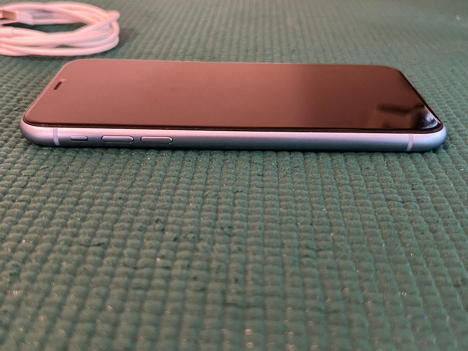 Apple iPhone XR – 64GB – Blue (Unlocked) A1984 CDMA + GSM