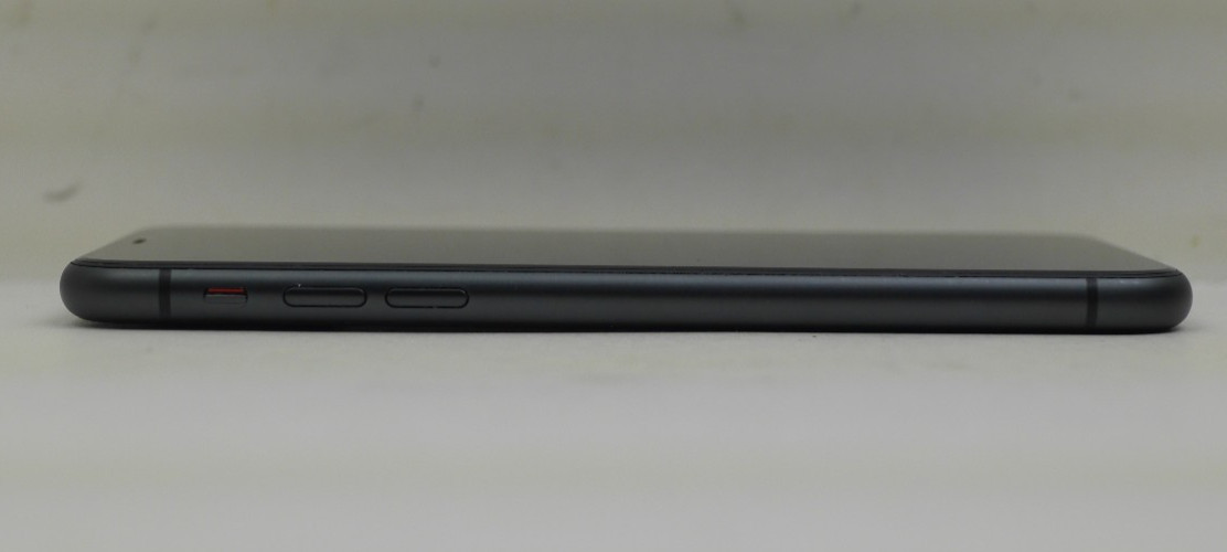 Apple iPhone 11 64GB A2111 MM693LL/A – Black (TracFone/StraightTalk) (H90001178)