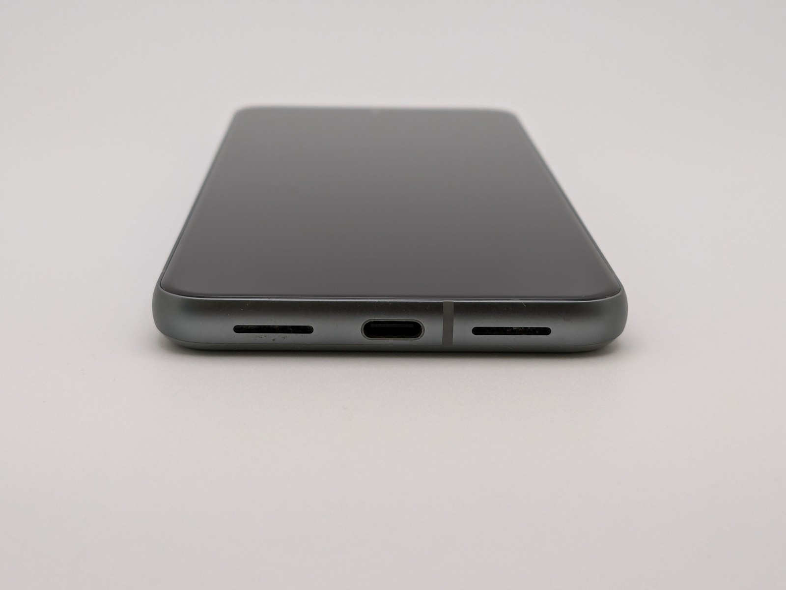 Google Pixel 8 G9BQD 128GB Good Condition | Gray | UNLOCKED