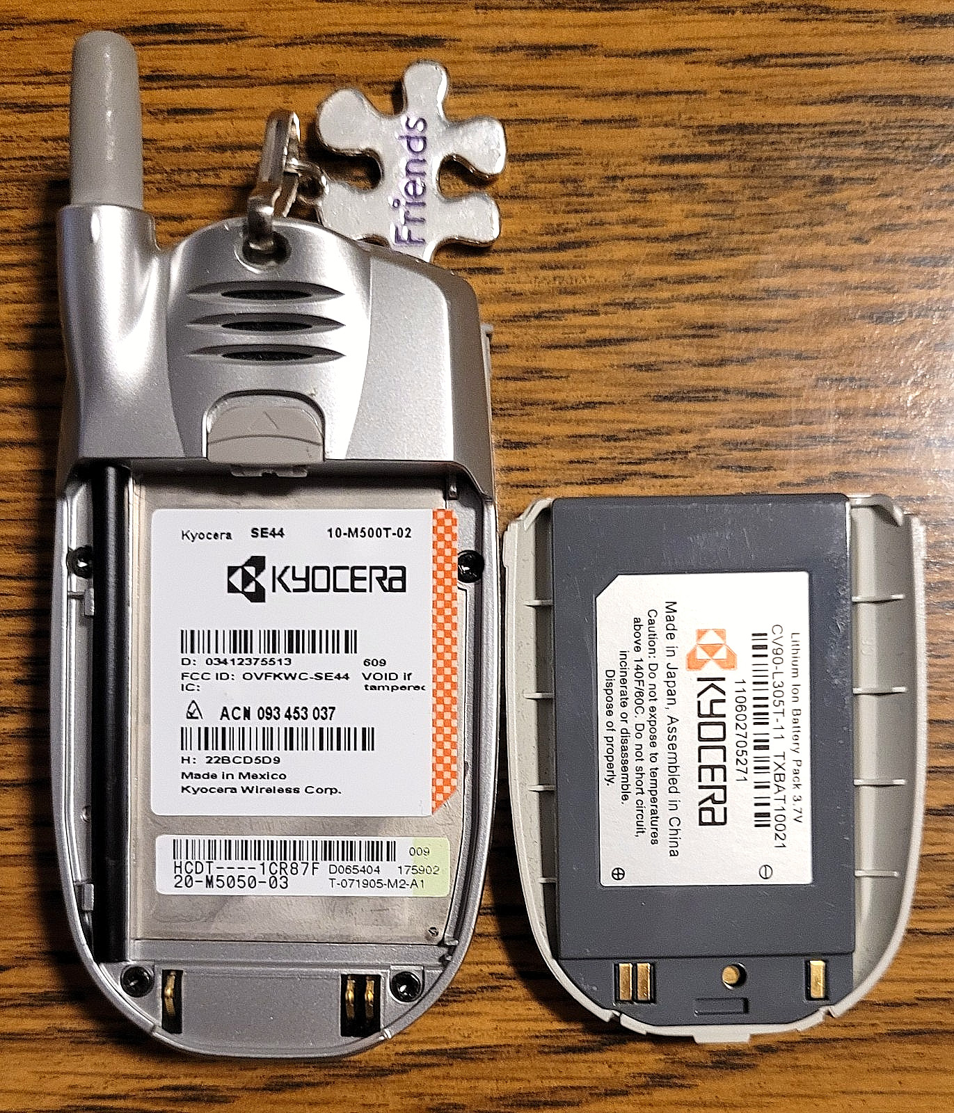 Kyocera Slider Sonic SE44 – Silver ( CDMA ) Super Rare Slider Phone – Bundled