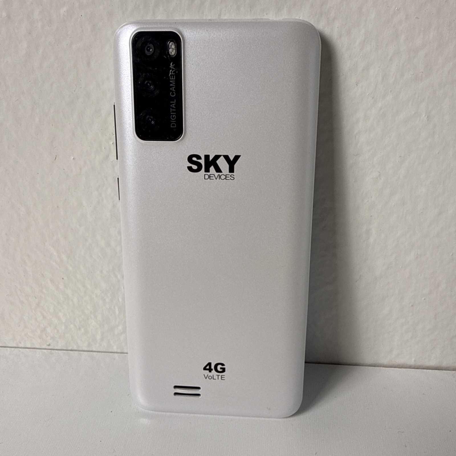Sky Devices Elite D55 8GB Android Smartphone Dual SIM Tested Working