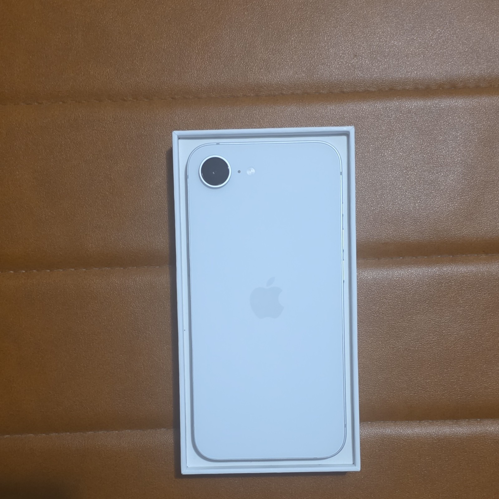 Apple iPhone 17e 64GB White 6.1″ iOS Dual SIM (SIM+eSIM) 12MP Open Box