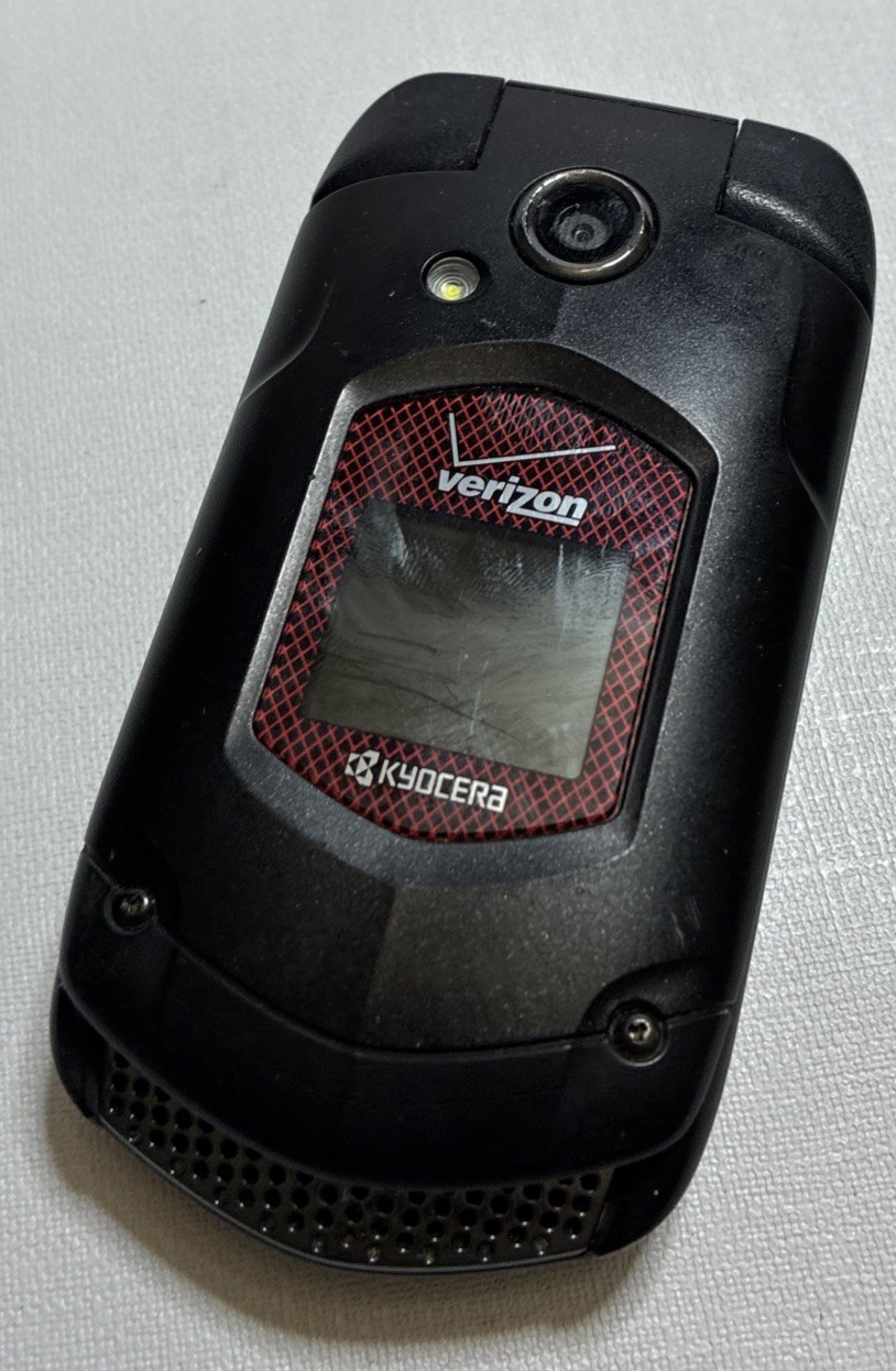 Kyocera DuraXV + / Dura XV Plus E4520PTT – Black ( Verizon ) Cellular Flip Phone