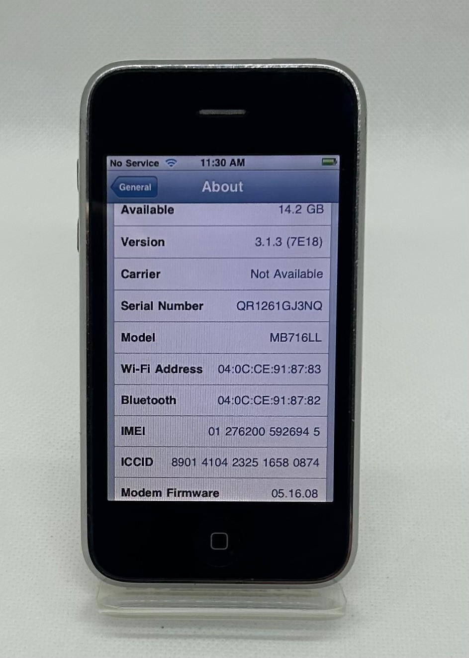 iPhone 3GS White (RARE) 16GB iOS 3.1.3 w Box Unlocked A1303 Great Condition