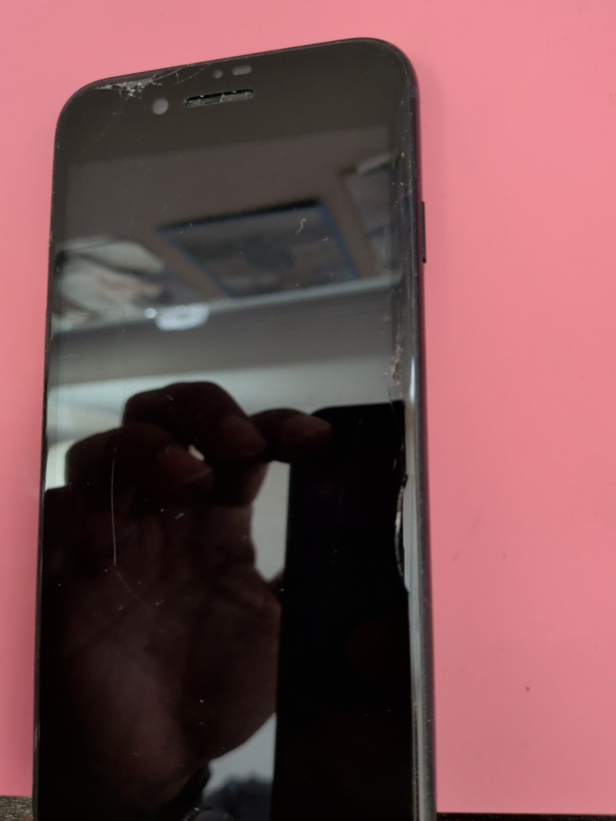 Apple iPhone SE 3rd Gen 2022 – Xfinity, Midnight, 128 GB, A2595 – SCREEN CRACKS
