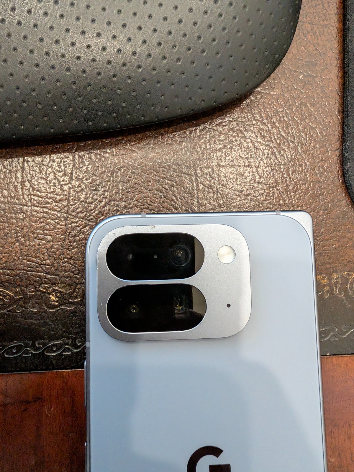 Google Pixel 10 Pro Fold – 256 GB – Moonstone (Unlocked)