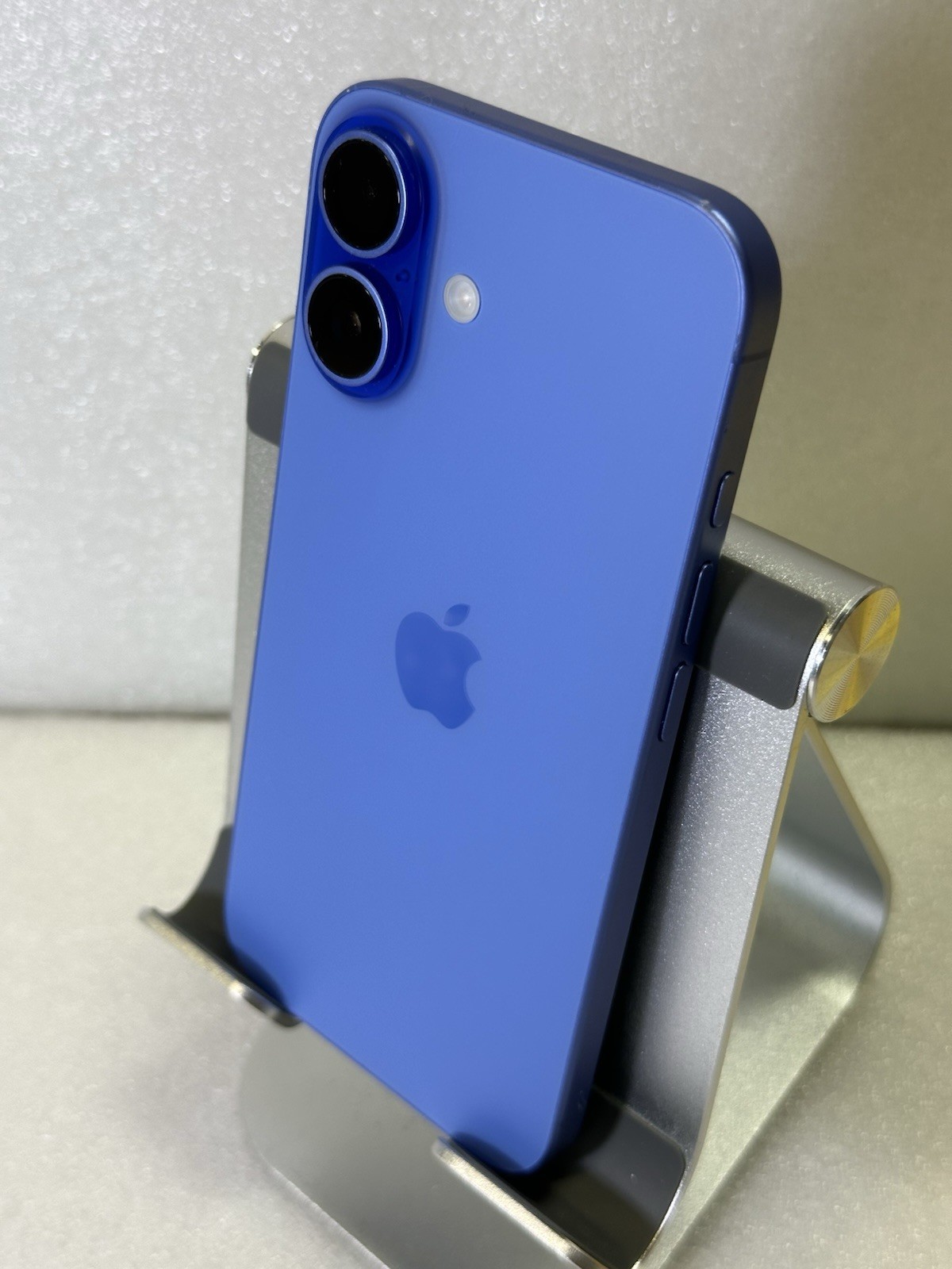 Apple iPhone 16 – 128 GB – Ultramarine (Flex) #I2.47