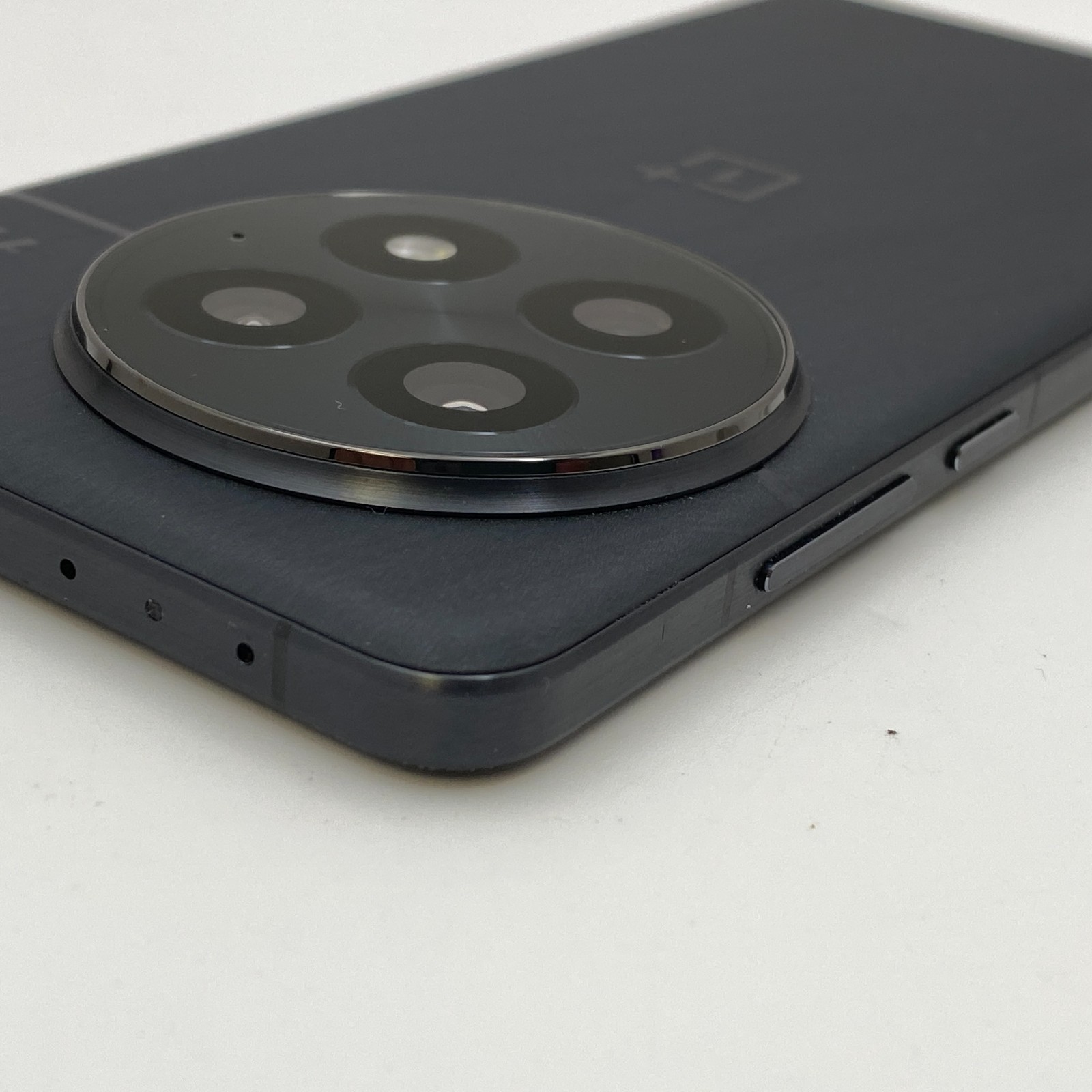 OnePlus 13 – 256GB – Black Eclipse (Unlocked) CPH2655 – Good Condition