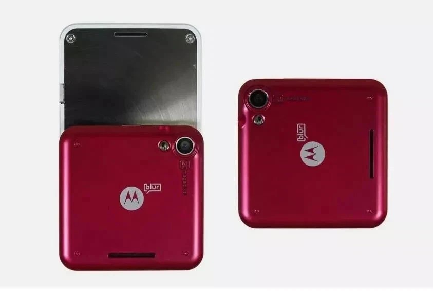 Smartphone Motorola Flipout MB511 3MP Camera 3G QWERTY Mobile Phone