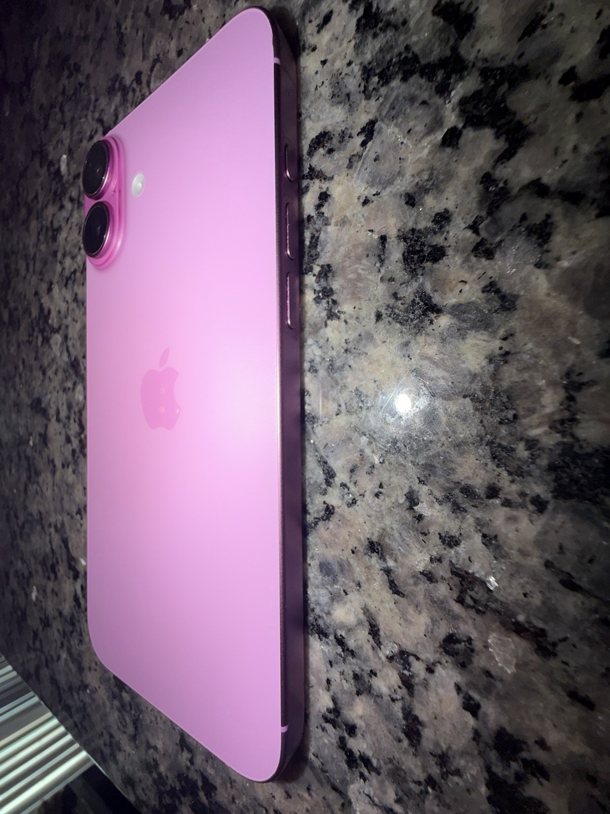 iphone 16 plus pink att