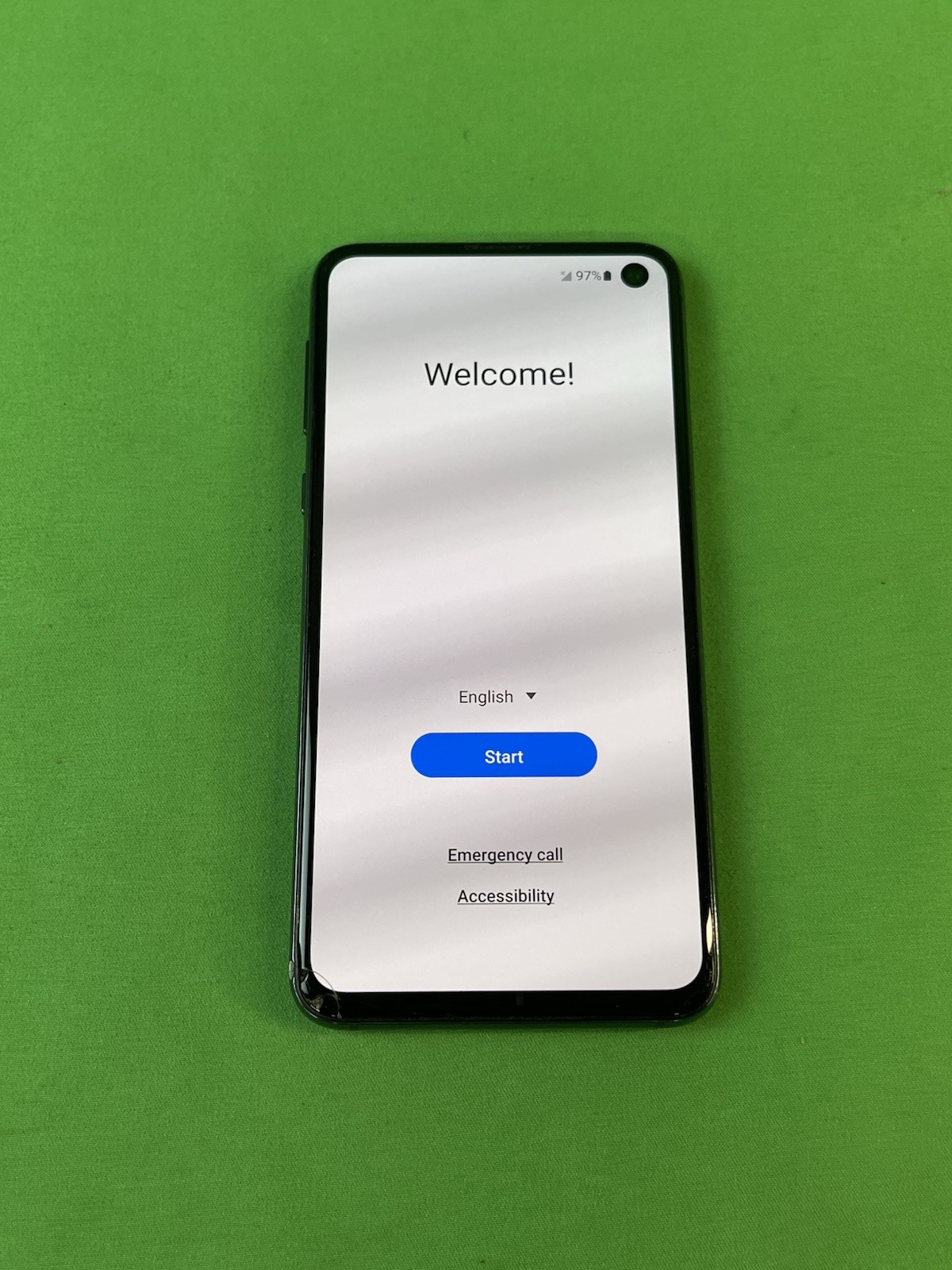 Samsung Galaxy S10e 128GB Unlocked Prism Black SM-G970U (Cracked F & B Glass)