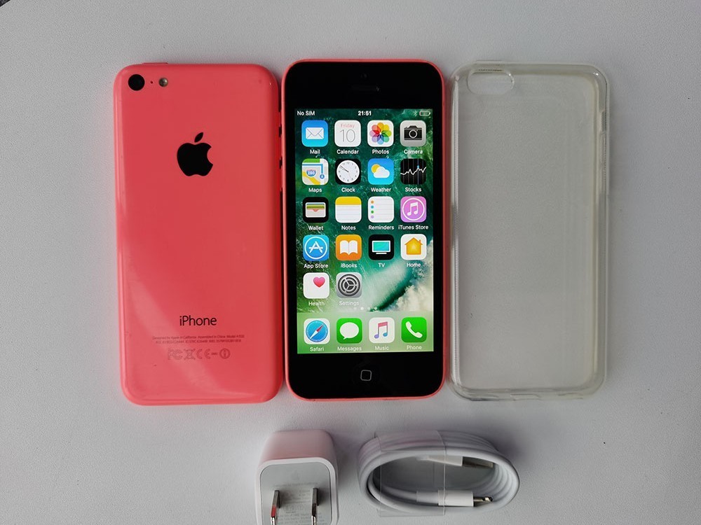 Apple iPhone 5c – 8 GB / 16 GB / 32GB – PINK (Unlocked) 90% NE W