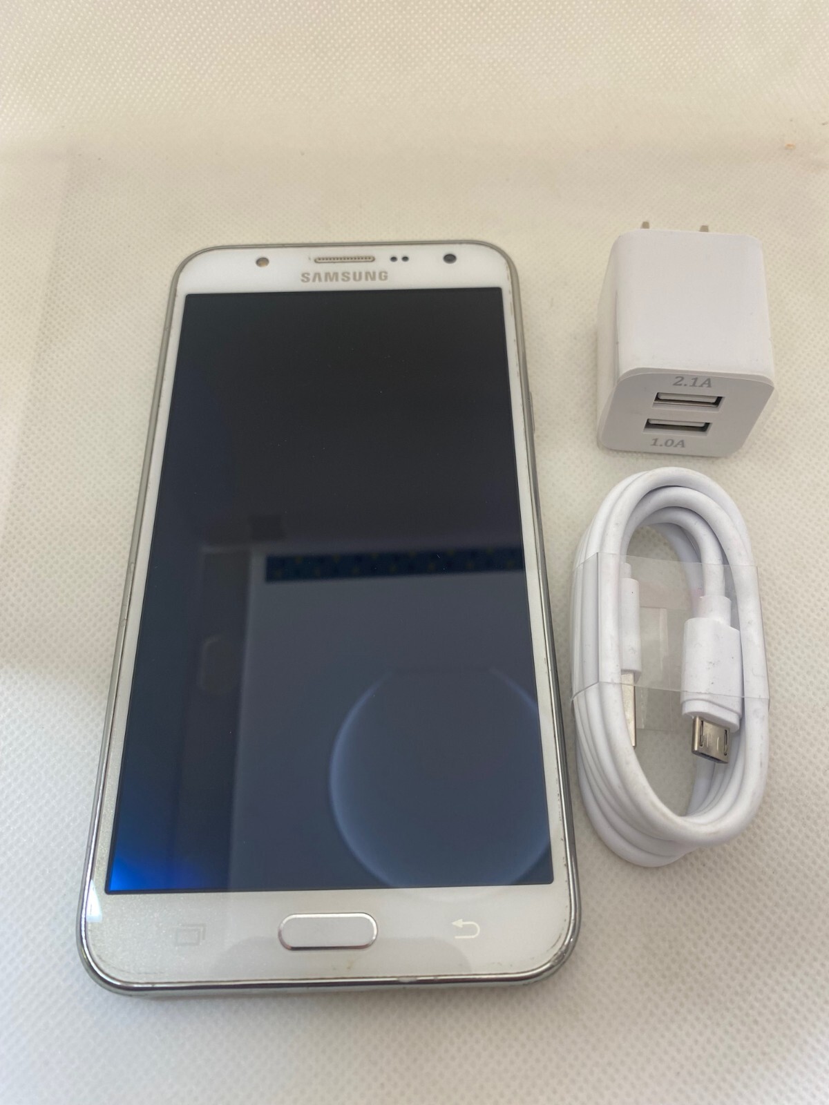 Samsung Galaxy J7 (2016) SM-J700T1 MetroPCS Only 16GB White -Used