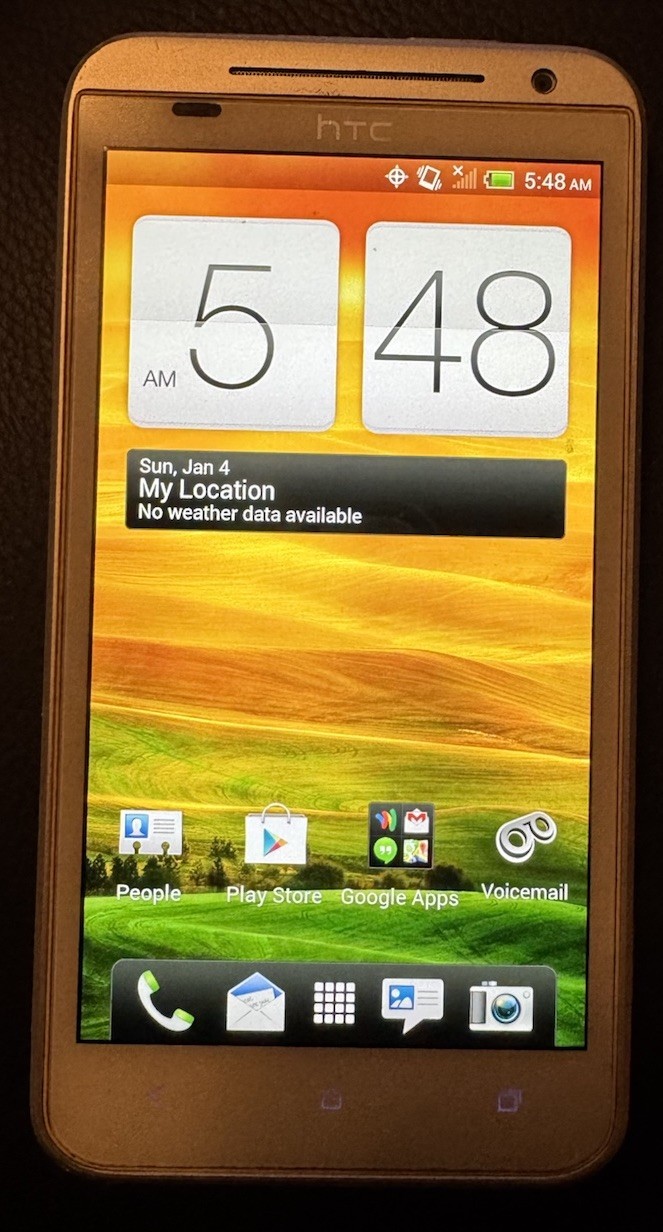 HTC EVO APX325C (Sprint) 16GB Fast Ship Very Good Used Works Well White RARE!!
