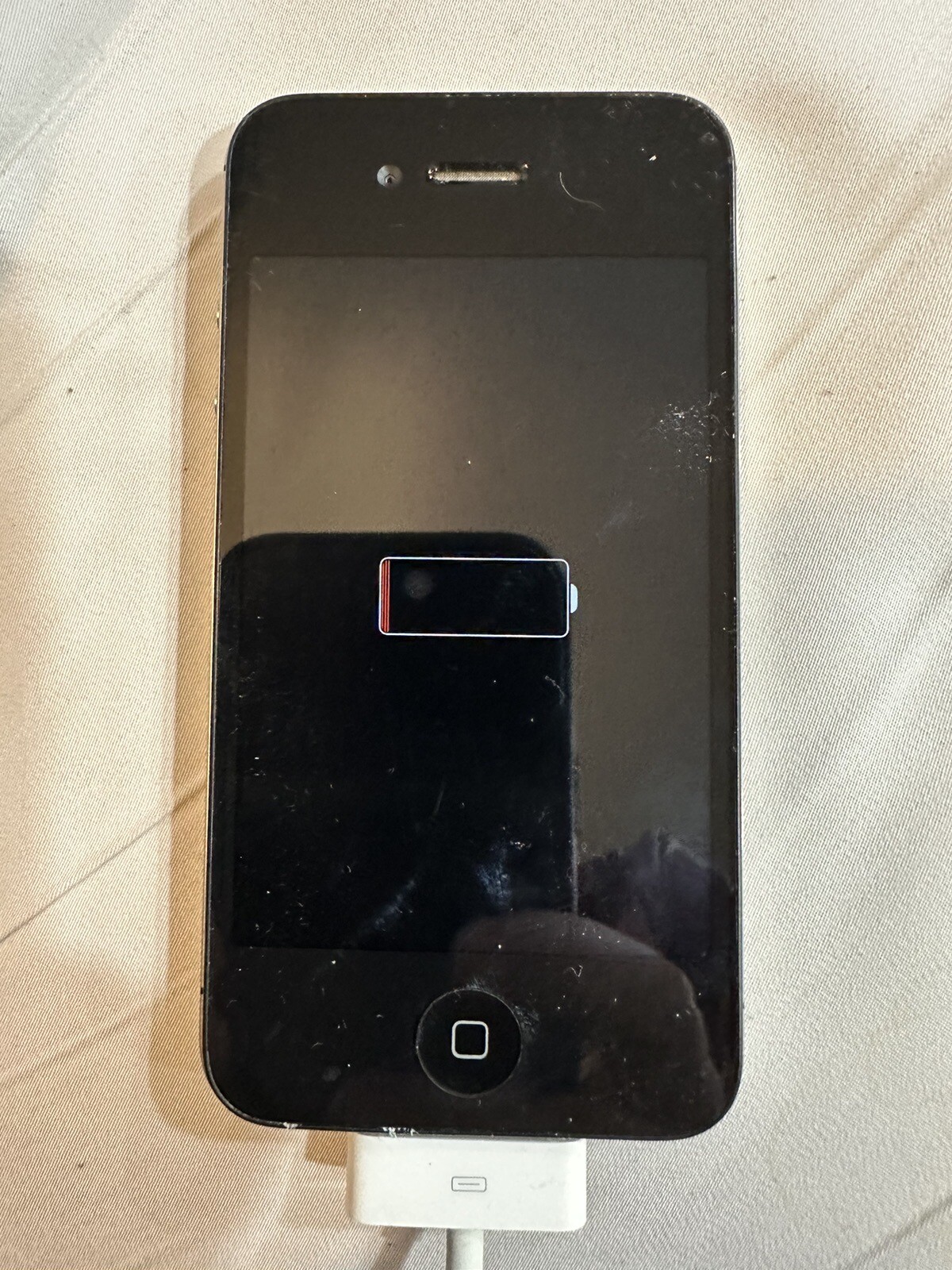Apple iPhone 4s – 16GB – Black (AT&T) A1387 (CDMA + GSM)