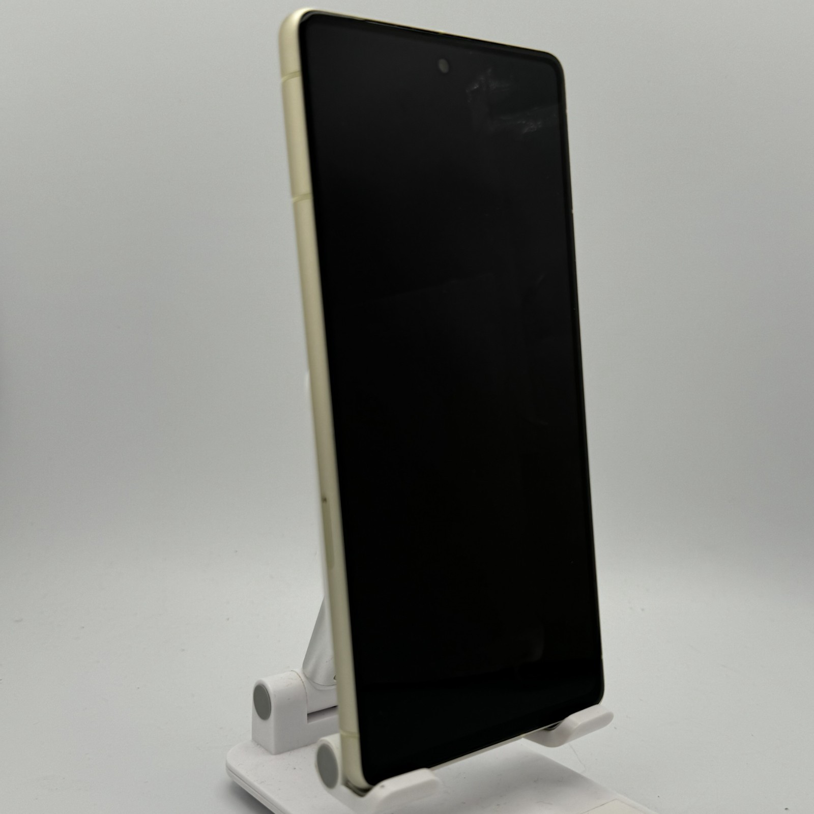 Google Pixel 7 – 128 GB – Lemongrass Factory Unlocked Smartphone – Very Good
