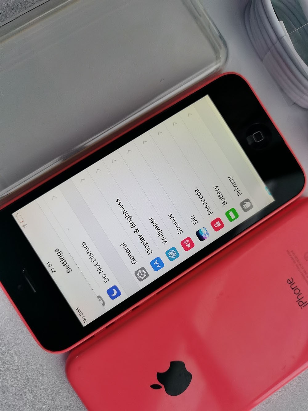 Apple iPhone 5c – 8 GB / 16 GB / 32GB – PINK (Unlocked) 90% NE W
