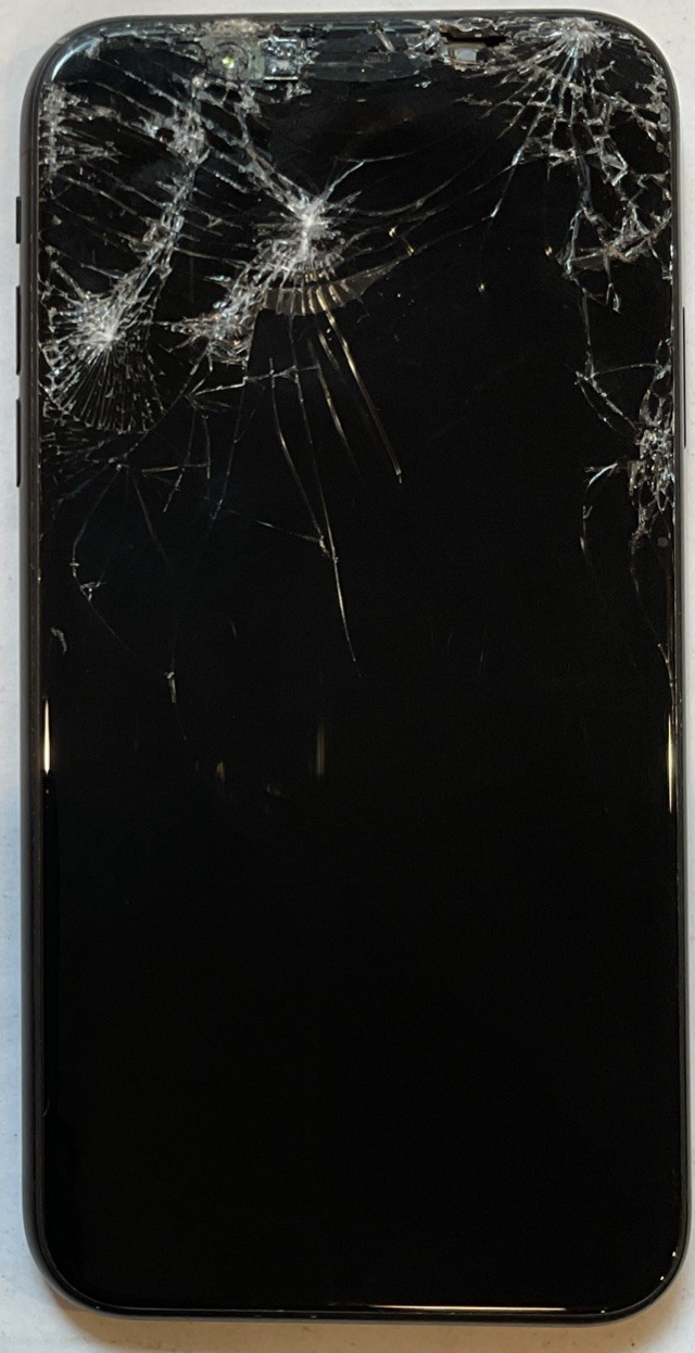 GSM UNLOCKED iPhone XR, 64GB A1984 MT3K2LL/A WITH CRACKED SCREEN FOR REPAIR