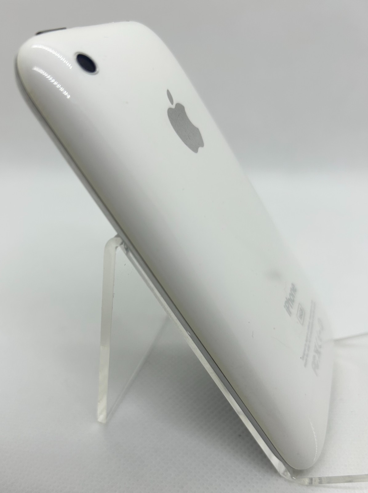 iPhone 3GS White (RARE) 16GB iOS 3.1.3 w Box Unlocked A1303 Great Condition