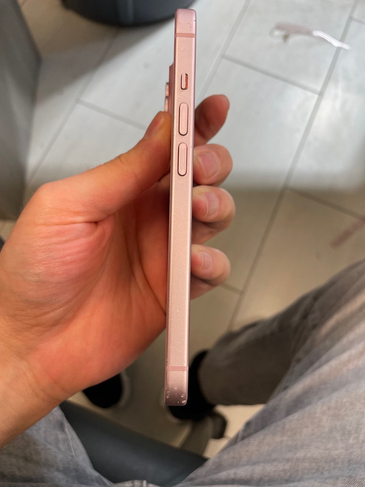 Apple iPhone 15 256 GB unlocked all colors fully working with cosmetic wear