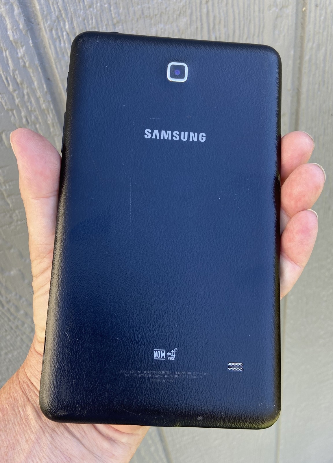 Untested SAMSUNG GALAXY Tab 4 Wi-Fi 8GB Cellphone 7″ Black Cell Phone