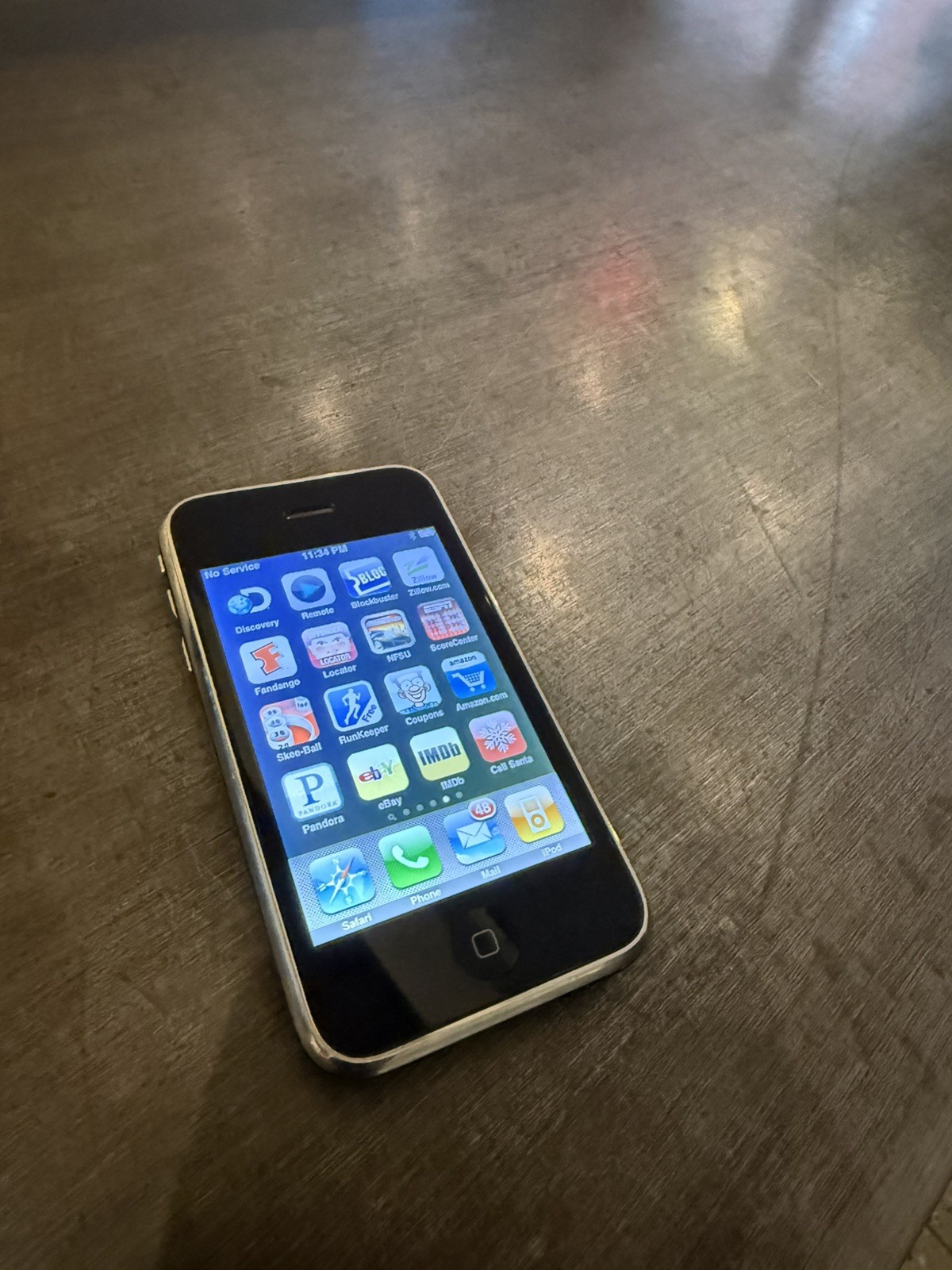 Apple iPhone 3G – 16GB – Black (AT&T) perfect condition ,100% authentic