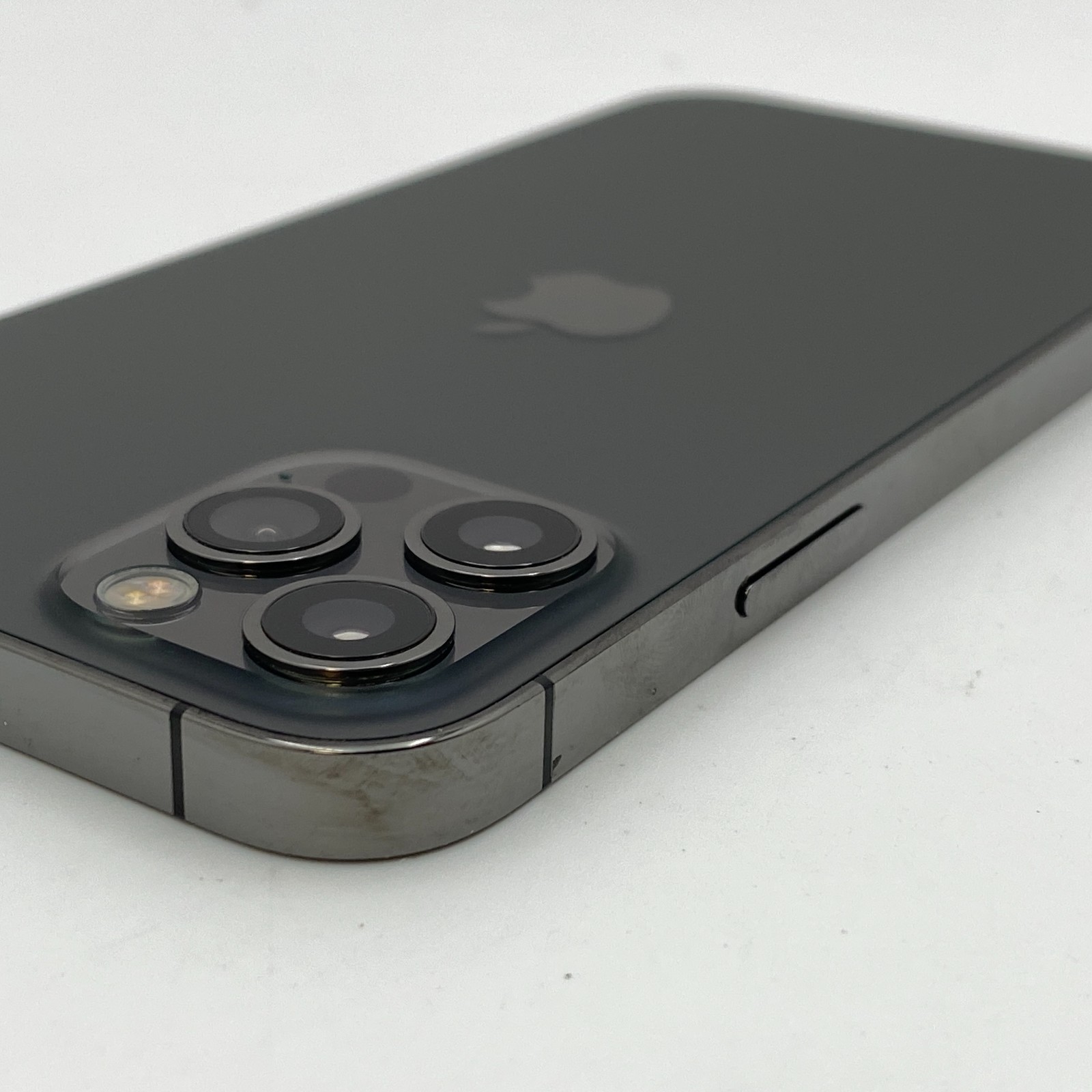 Apple iPhone 12 Pro – 256GB – Graphite (Unlocked) A2406 – Good Condition