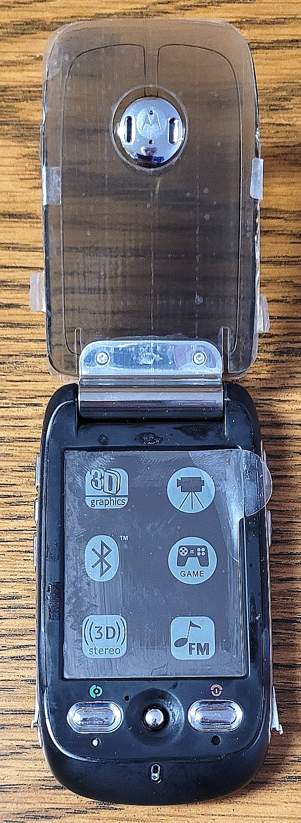 Motorola Ming A1200 – Black and Silver ( Unlocked ) Super Rare GSM Phone – Boxed