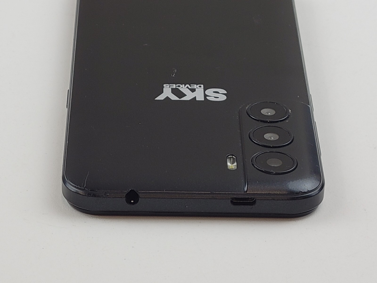 (USED) SKY Devices Elite G63 – 32GB – (GSM Unlocked) Dual SIM Android Smartphone
