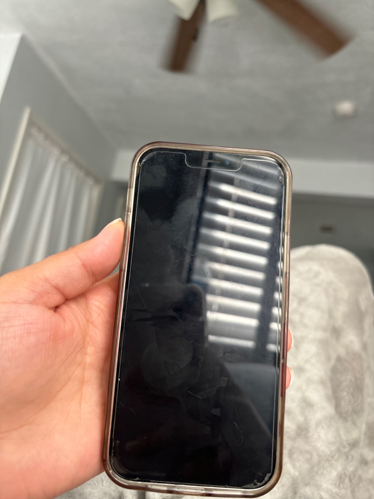 Apple iPhone 12 – 64 GB – White (Unlocked) (Dual SIM (SIM eSIM))
