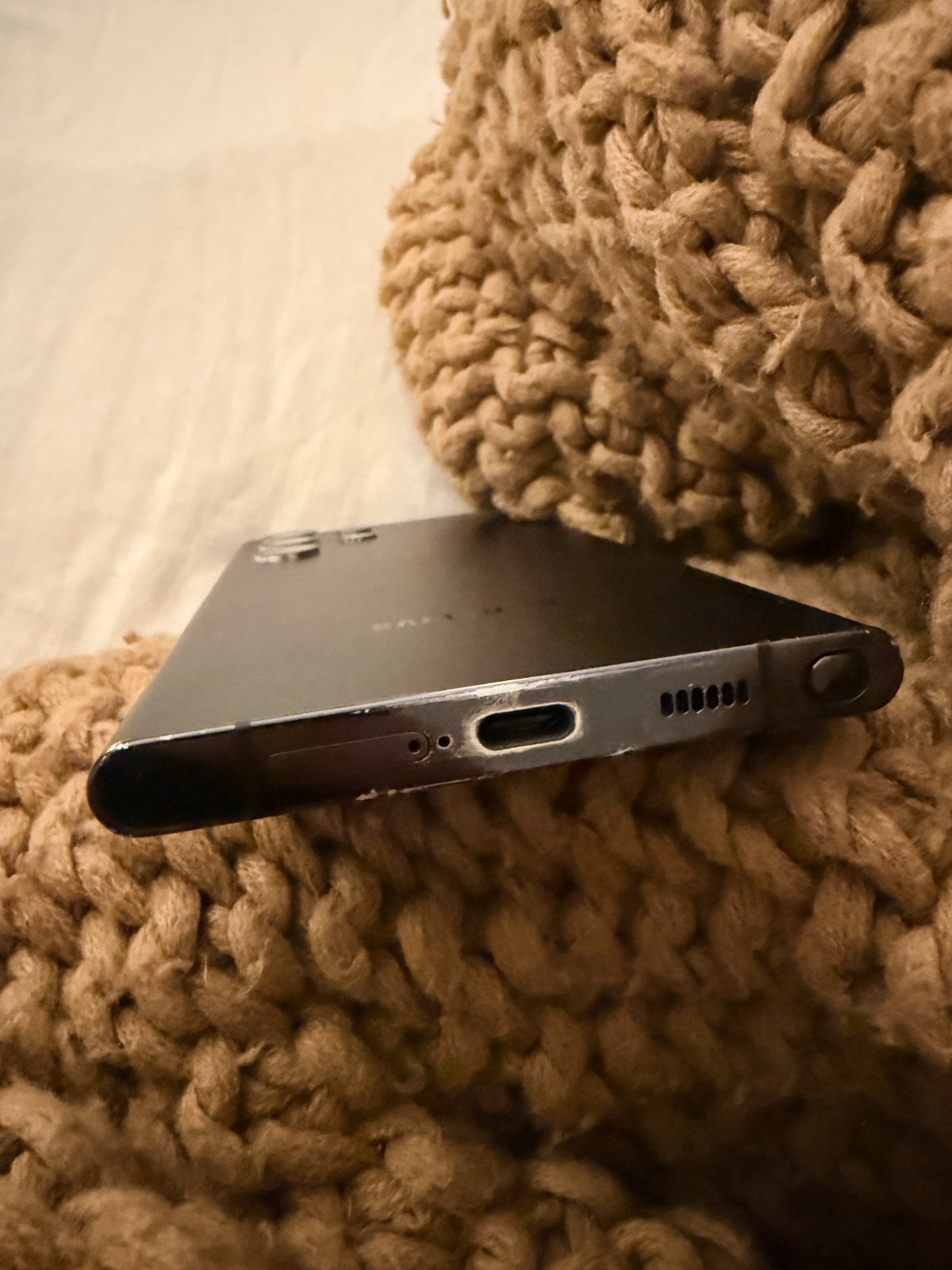 Samsung Galaxy S22 Ultra – 128 GB – Phantom Black (Unlocked) USED