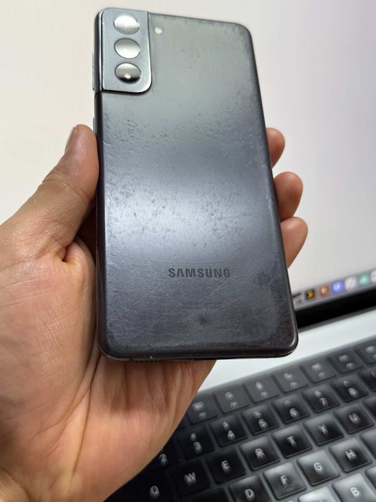 Samsung Galaxy S21 Unlocked Phantom Gray 128GB (Cracked) #24106