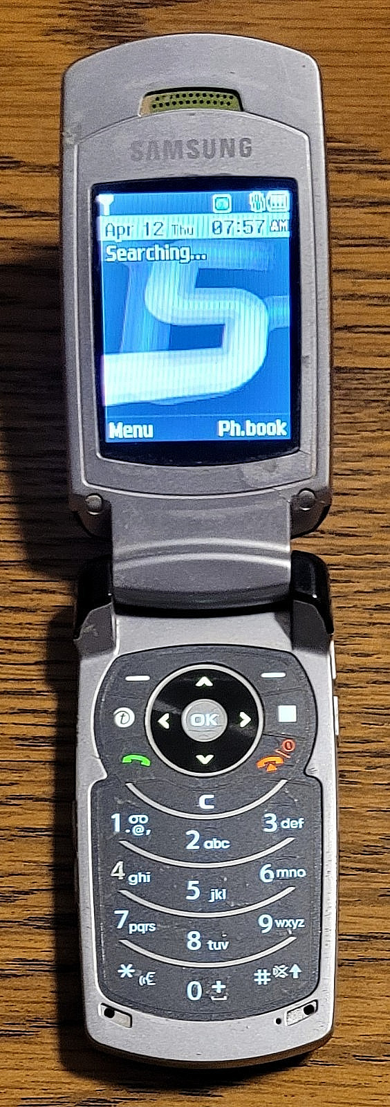 Samsung Beat SGH-T539 – Black and Silver ( T-Mobile ) Super Rare GSM Flip Phone