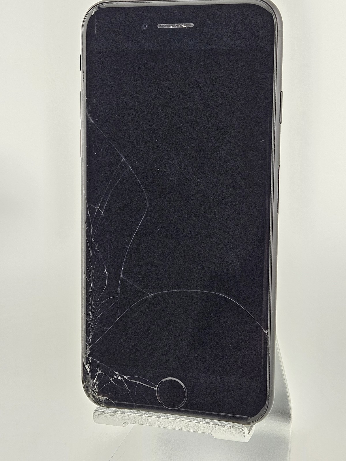 Apple iPhone SE (2020) – 64 GB – Black (Unlocked) AS-IS