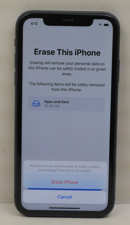 Apple iPhone 11 64GB A2111 MM693LL/A – Black (TracFone/StraightTalk) (H90001178)