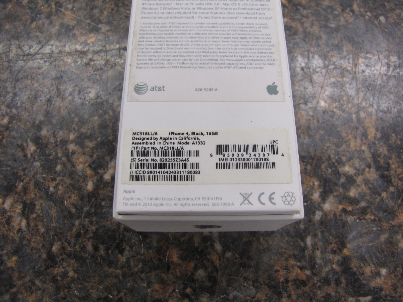 Apple iPhone 4 16GB Black Model A1332 in Original Box